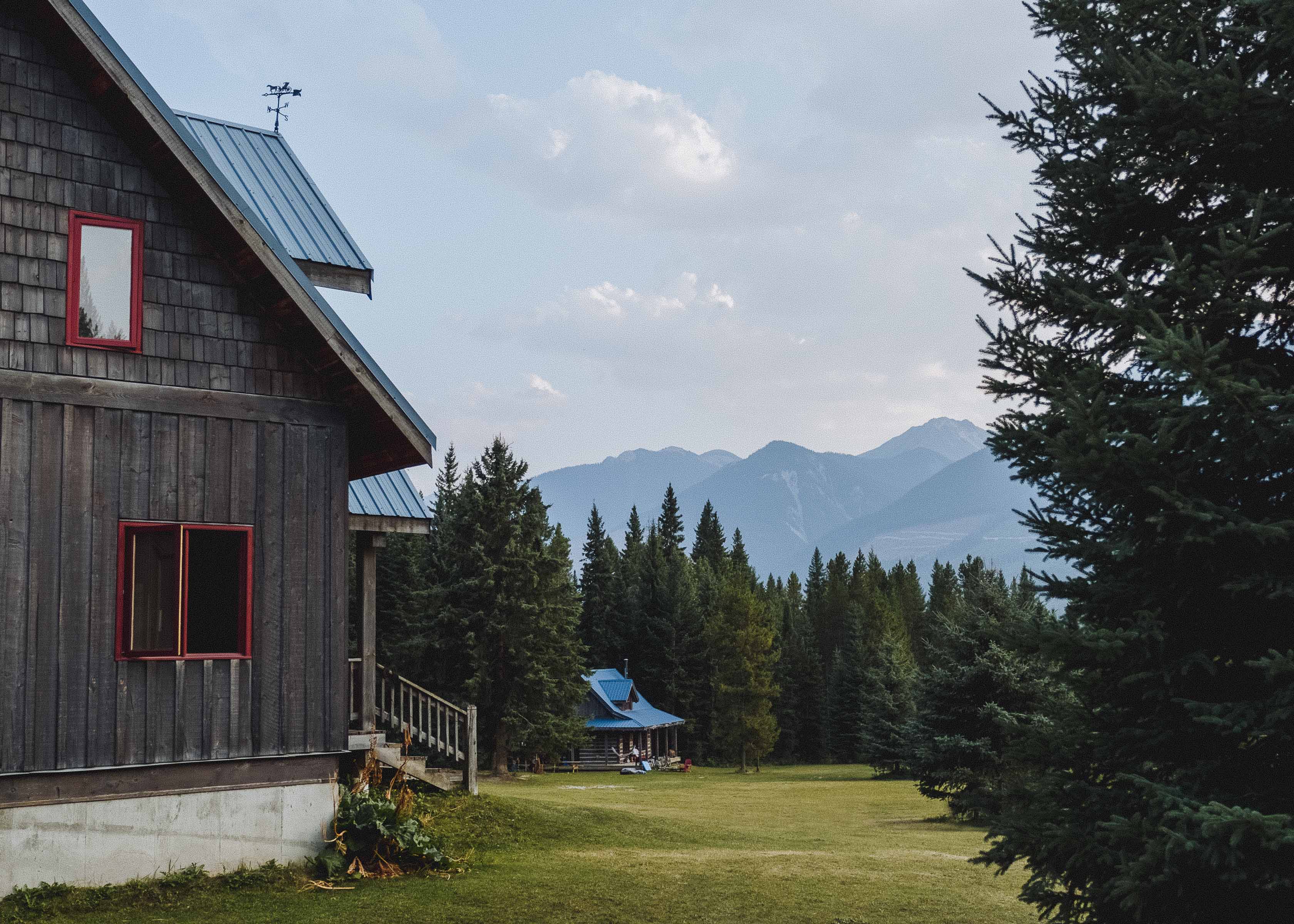 Cozy cabins in the Kootenay Mountains